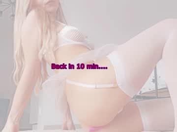 girl
        jenny_wild22 cam image #497746
