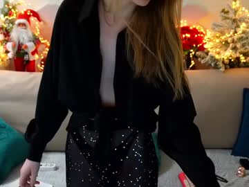 girl
        alexandra_demore cam image #5747818