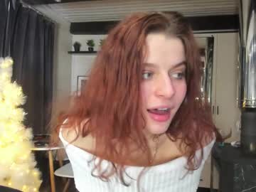girl
        hexy_witch cam image #6271474