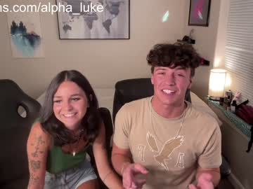 couple
        alpha_luke cam image #2095606