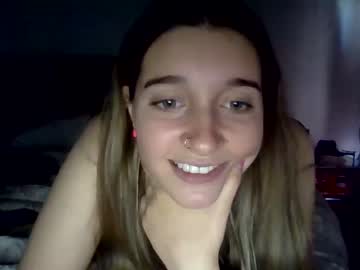girl
        jillylovestay cam image #3931902