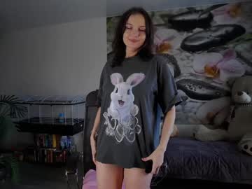 girl
        jennycutey cam image #4640263