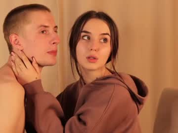 couple
        evaogkush cam image #30167