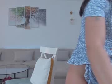 girl
        _gabrielle_ cam image #4392709