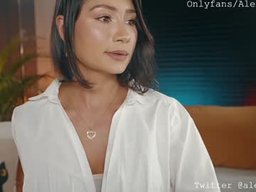 girl
        alejastorm cam image #6491859