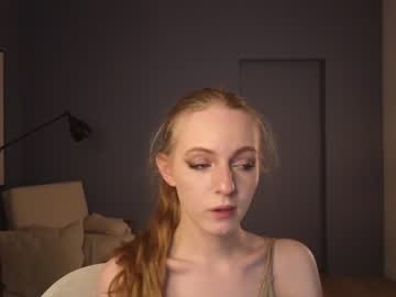 girl
        darlenebones cam image #3715037
