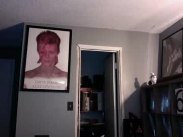 girl
        sexyvexy13 cam image #2939315