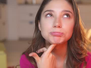 girl
        mia_elfie cam image #5341521