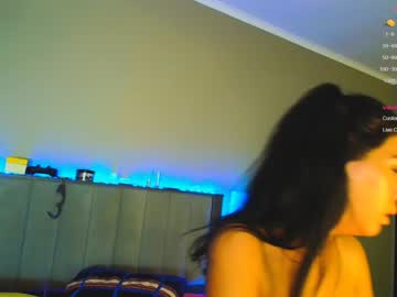 couple
        henryrearden cam image #3313991