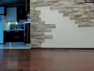 girl
        your_bunnygirl cam image #4853686