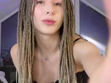 girl
        yononeey cam image #6811484