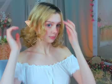 girl
        little_anitta cam image #6076339