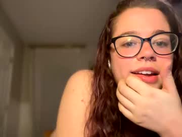girl
        krissykream69 cam image #4034857