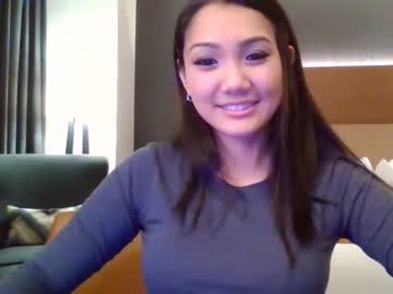 girl
        london_tipton cam image #2491872