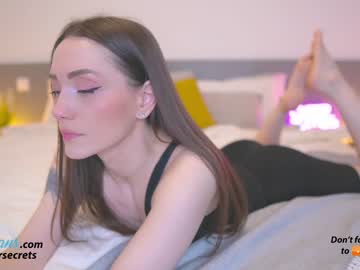 girl
        miss_ak cam image #759514