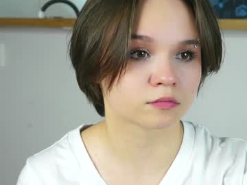 girl
        primrosecolemanf cam image #5522106