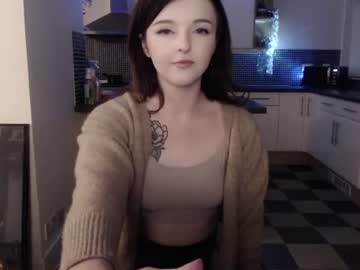 girl
        lucydelovely cam image #96389