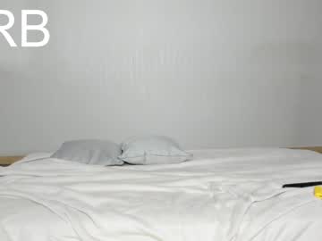 girl
        honey_sunshine cam image #196768
