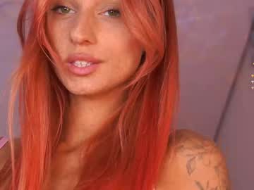 girl
        artease cam image #6781318