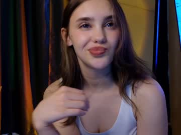 girl
        angella_kleee cam image #4037122