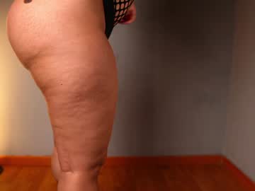 girl
        vaniaa_ cam image #4954476