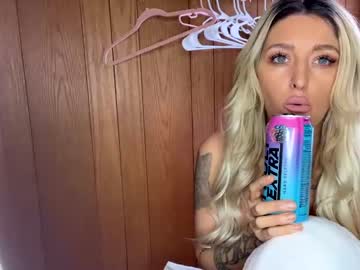 girl
        itskatieashleigh cam image #3345065