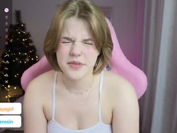 girl
        maya_blonde18 cam image #5891219