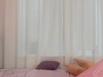 girl
        angelina_new cam image #617587