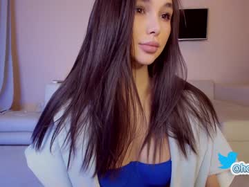girl
        hollyextra cam image #489957