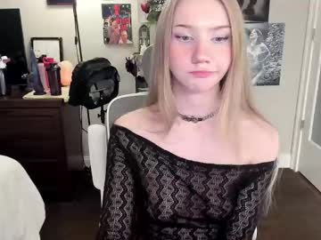 girl
        eve003300 cam image #6032987
