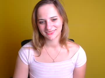 girl
        molly_lyyy cam image #5353179