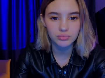 girl
        angella_kleee cam image #5218953
