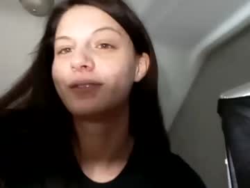 girl
        hazelstr cam image #3379463