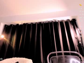 girl
        camilaramirez_ cam image #6091309