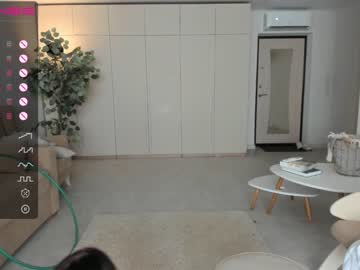 girl
        oki_dokie cam image #1848010