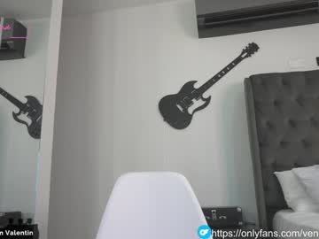girl
        venezolanacute cam image #1377244