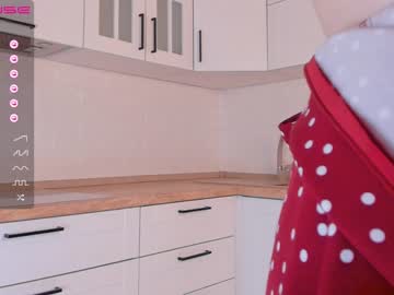 girl
        loribanks cam image #1163254
