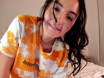 girl
        annie_dreams cam image #335662