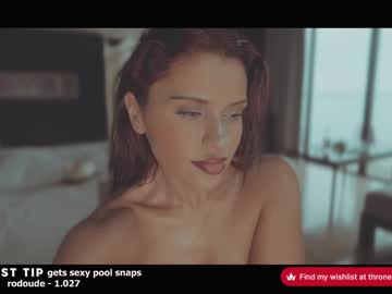 girl
        rougeoud cam image #2857542