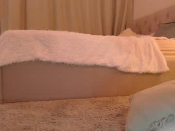 girl
        sarasuo cam image #2954227