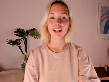 girl
        asihinima cam image #1993566