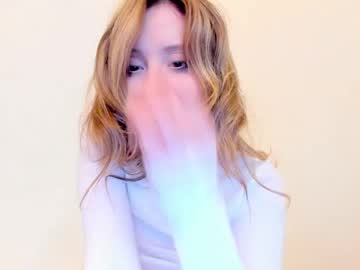 girl
        qtie0 cam image #6476082