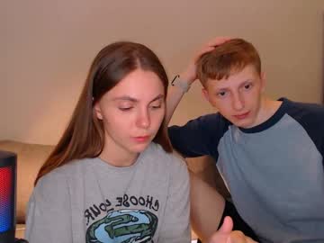couple
        julsweet cam image #4551815
