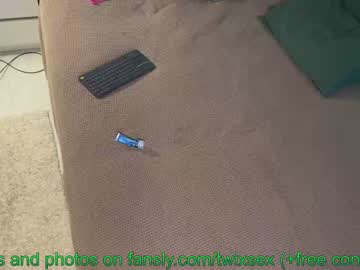 couple
        twixsex cam image #3942512