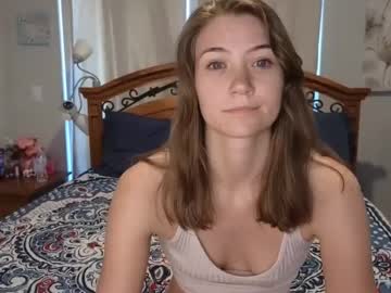 girl
        katynowhere cam image #4659854