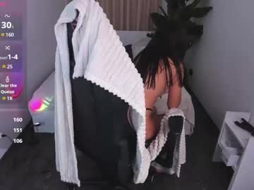 girl
        aerolady cam image #5235916