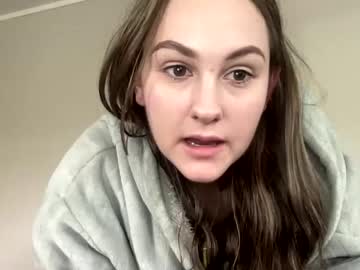 girl
        saphiresnow cam image #3052674