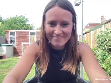 girl
        eatmypie69 cam image #1791600