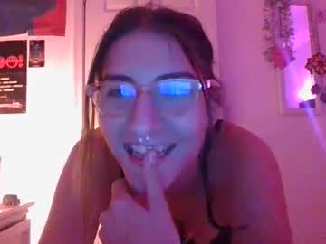 girl
        scarlettdreamz cam image #2391948