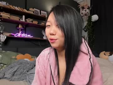 girl
        hinatabroks cam image #5891584